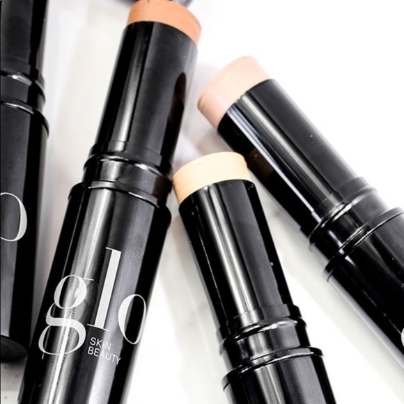 NWT GLO HD Mineral Foundation Stick - Picture 6 of 8